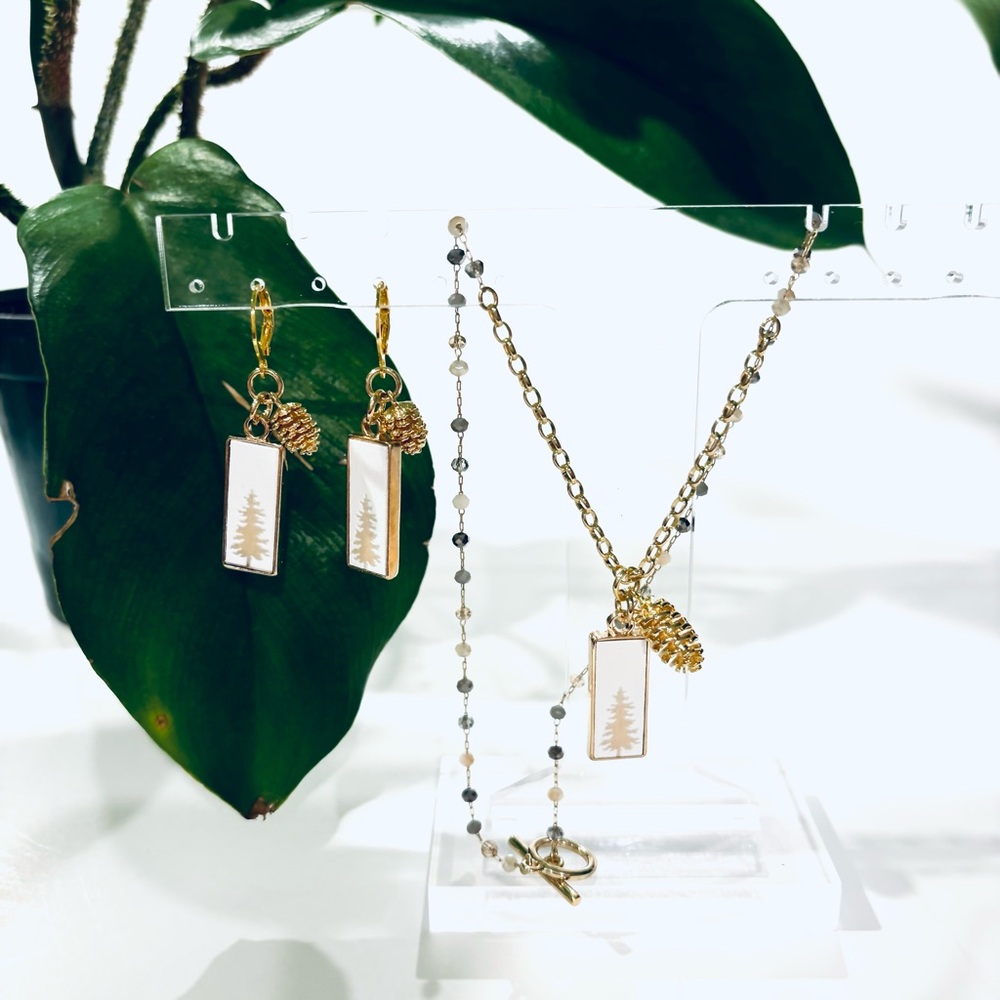 Pacific Northwest Theme Gold Pinecone Earrings & Necklace